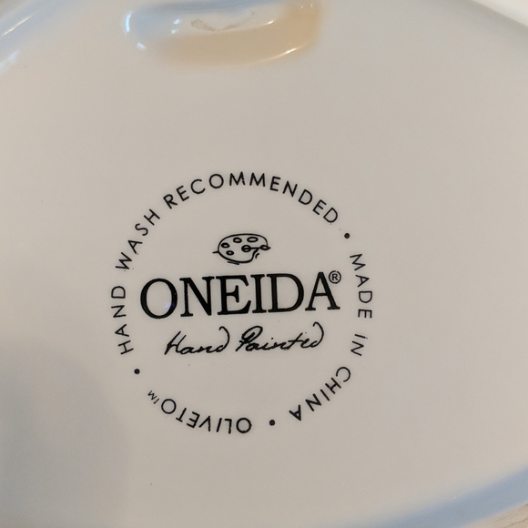 ONEIDA sectional dish - Picture 3 of 5